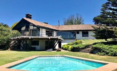 Casa gran terreno Santo Domingo tradicional