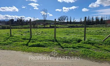 Terreno en  Exclusivo condominio residencial seguro cercano a colegios en Melipilla