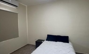 Casa Amueblada de 3 recámaras en RENTA, Priv. 33-A, Ciudad Del Carmen