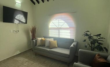 Casa Amueblada de 3 recámaras en RENTA, Priv. 33-A, Ciudad Del Carmen