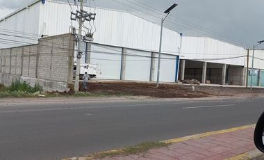 Bodega Comercial en renta - Santa Maria Ajoloapan - 1,200 m2