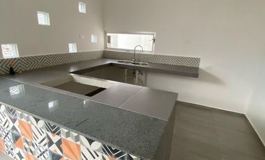 Casa (Mod.96) en Venta en Residencial Las Palmas, Kanasin