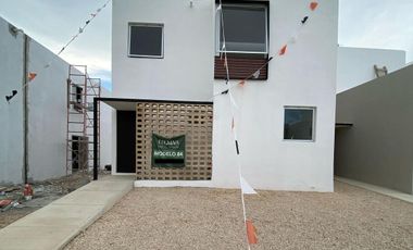 Casa (Mod.84) en Venta en Residencial Las Palmas, Kanasin