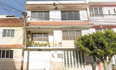 LAS ÁGUILAS CASA VENTA NEZAHUALCÓYOTL ESTADO DE MÉXICO