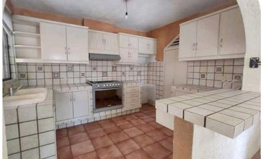 CASA EN VENTA EN AMPLIACION BUGAMBILIAS JIUTEPEC MORELOS