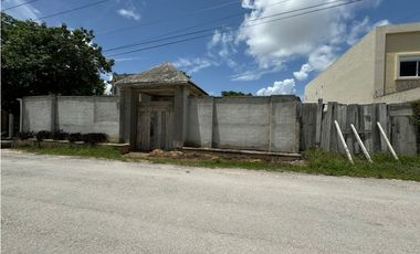 Terreno en renta con construcción,  Av. Huayacán, Cancún
