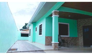 VENTA DE ESPECTACULAR CASA EN PENONOMÉ, VALLE DEL RO