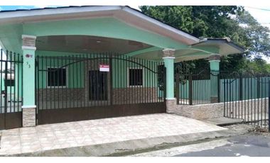 VENTA DE ESPECTACULAR CASA EN PENONOMÉ, VALLE DEL RO
