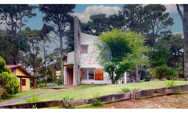 CASA / URTUBEY AL 900
