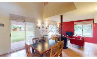 CASA / URTUBEY AL 900