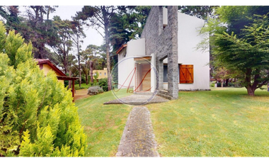 CASA / URTUBEY AL 900