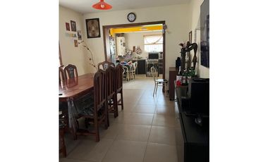 CASA EN GROSELLAR  3 AMB.  DAPROTIS 6359