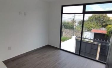 CASA AL SUR DE CUERNAVACA - 3 DE MAYO