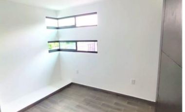 CASA AL SUR DE CUERNAVACA - 3 DE MAYO