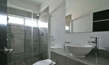 CASA EN BURGOS BUGAMBILIAS VIG 24/7