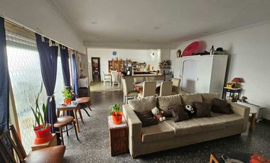 Departamento Tipo Casa en venta en Lanus Oeste