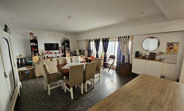 Departamento Tipo Casa en venta en Lanus Oeste