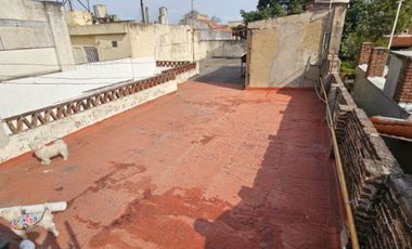 Departamento Tipo Casa en venta en Lanus Oeste