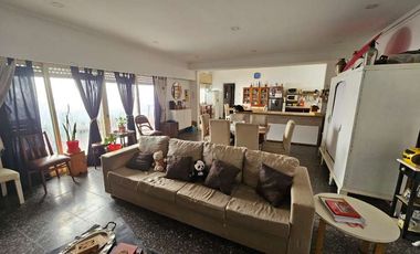Departamento Tipo Casa en venta en Lanus Oeste