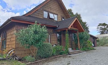 Casa en Venta en VENTA GRAN CASA, PARCELACIÓN LOS VOLCANES, LLANQUIHUE.