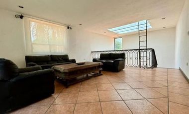 VENTA CASA en el Cristo con Jardín Grande tipo Hacienda