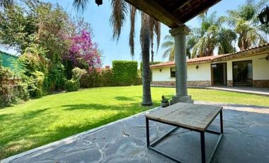 VENTA CASA en el Cristo con Jardín Grande tipo Hacienda