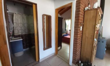 Descubre una encantadora casa estilo chalet en Salvador María | Lobos
