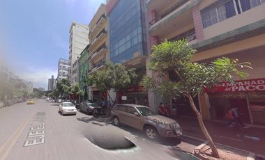 Venta de edificio con renta en avenida 9 de octubre