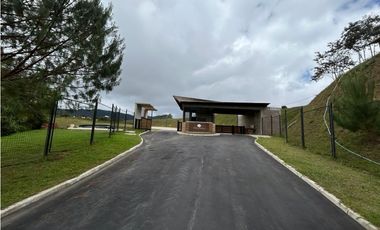 Vendo Lote en Condominio  en Las Palmas