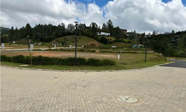 Vendo Lote en Condominio  en Las Palmas