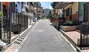 VENTA  CASA BIFAMILIAR  LOPEZ DE MESA  MEDELLIN