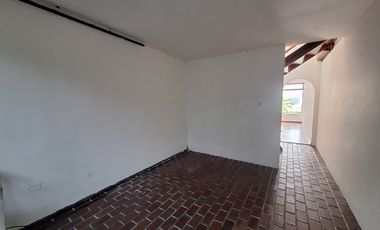 CASA EN ARRIENDO EN AVENIDA SANTANDER/MANIZALES
