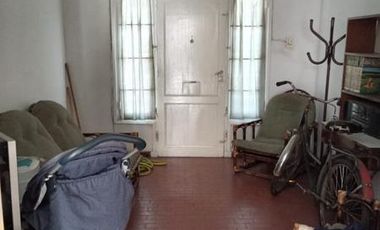Casa con 2 Departamentos Venta en BLOCK - Temperley