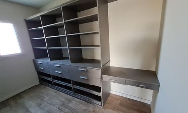 Casa en venta en barrio cerrado al lago