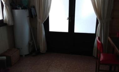 Casa en venta - 2 Dormitorios 1 Baño - Cochera - 250Mts2 - Morón