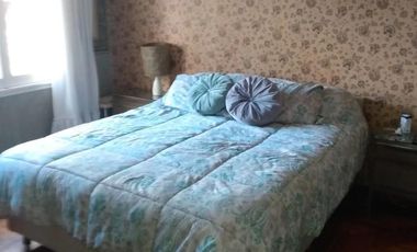 Casa en venta - 2 Dormitorios 1 Baño - Cochera - 250Mts2 - Morón