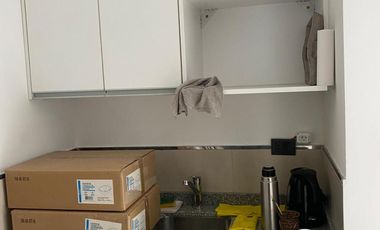 VENTA OFICINA CON PATIO INTERNO A 12 CUADRAS DE LA AVENIDA ARGENTINA- CENTRO NEUQUEN CAPITAL