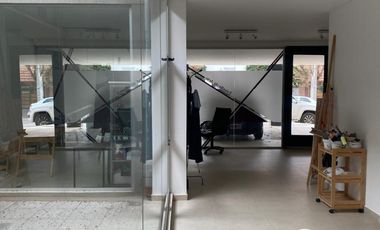 VENTA OFICINA CON PATIO INTERNO A 12 CUADRAS DE LA AVENIDA ARGENTINA- CENTRO NEUQUEN CAPITAL