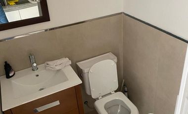 VENTA OFICINA CON PATIO INTERNO A 12 CUADRAS DE LA AVENIDA ARGENTINA- CENTRO NEUQUEN CAPITAL