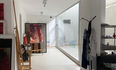 VENTA OFICINA CON PATIO INTERNO A 12 CUADRAS DE LA AVENIDA ARGENTINA- CENTRO NEUQUEN CAPITAL
