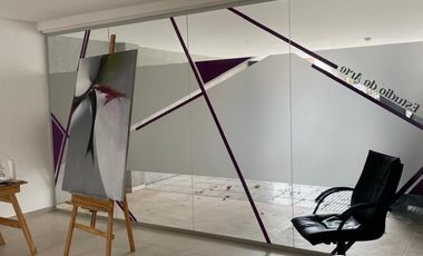 VENTA OFICINA CON PATIO INTERNO A 12 CUADRAS DE LA AVENIDA ARGENTINA- CENTRO NEUQUEN CAPITAL