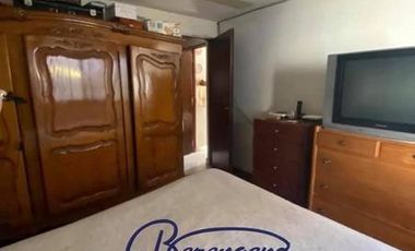 Galpón con vivienda en Hernandarias y Mac Gaul