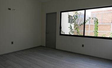 CASA EN VENTA LOMAS DE VERGELES AGUASCALIENTES