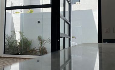Casa en venta en fracc. frente a la UDLAP, Cholula.