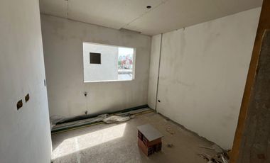 Departamentos de  3 ambientes en Alberti y Salta