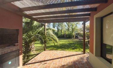 Casa - Salvador Maria Lobos