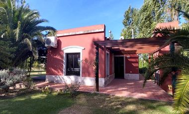 Casa - Salvador Maria Lobos