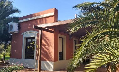 Casa - Salvador Maria Lobos