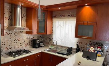Casa con terreno excedente Urbiquinta