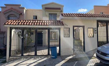 Casa con terreno excedente Urbiquinta